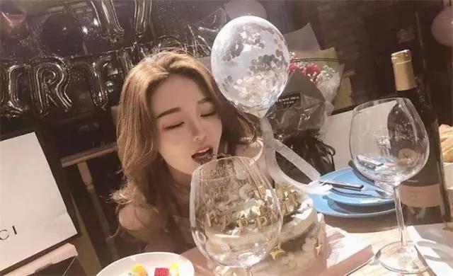  呼吁抖音“封殺”溫婉的那些人，像極了吃人的獸。